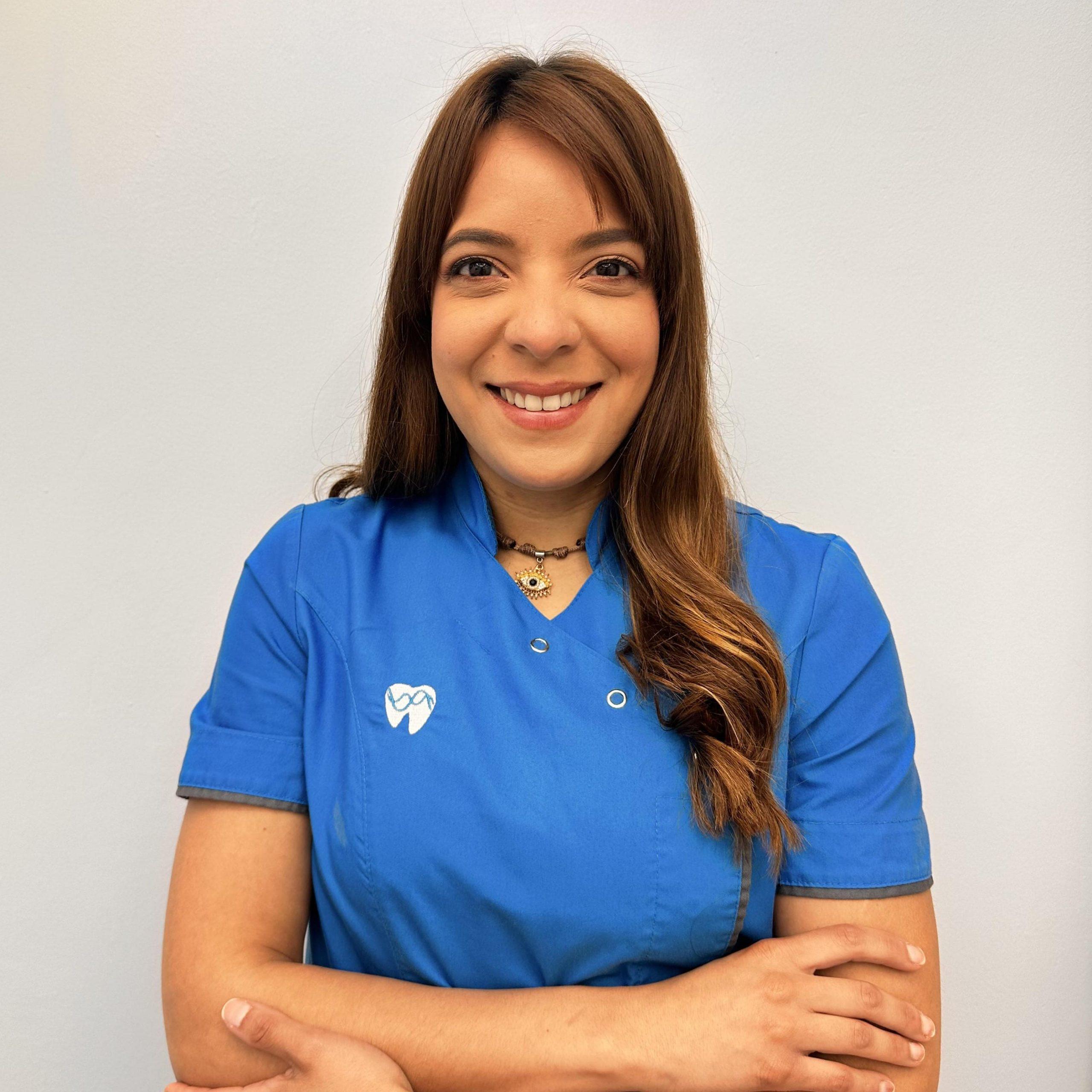 Oriana Morales - Higienista y auxiliar